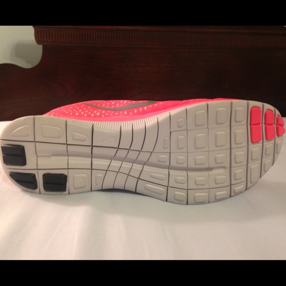 SOLD Nike Free Run 3.0 hot punch shoe sz 8.5 - Picture 4 of 4
