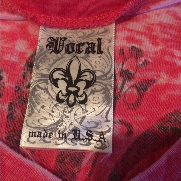 Red Tee Shirt with crystals - Picture 3 of 3