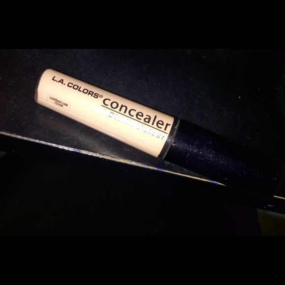 La colors concealer