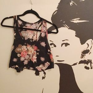 Brandy Melville floral flowy shirt