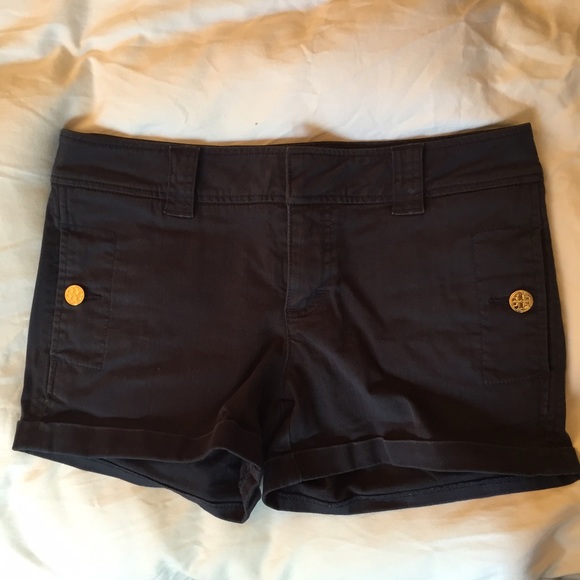 100% authentic Tory Burch Shorts 😇