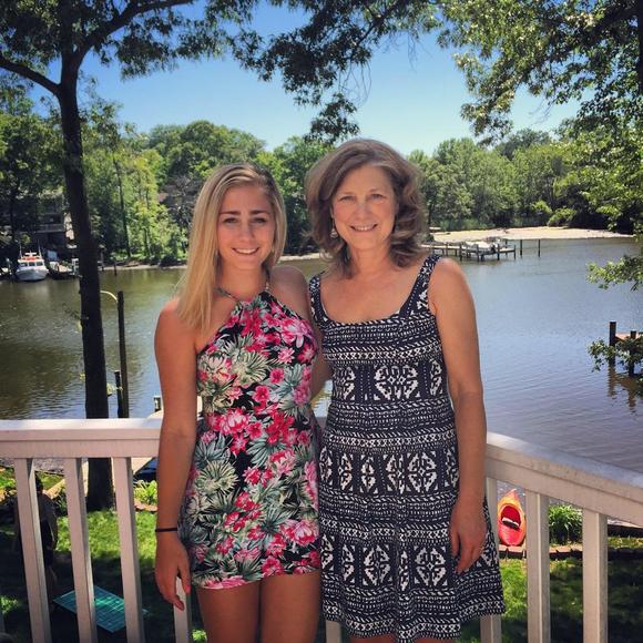 Meet your Posher, Cathlene