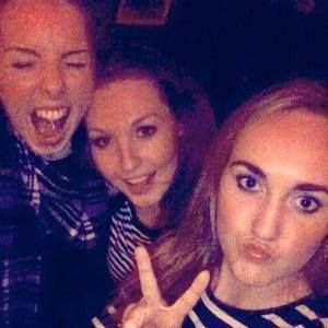 Meet your Posher, Claire