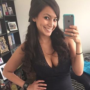 Meet your Posher, Monique