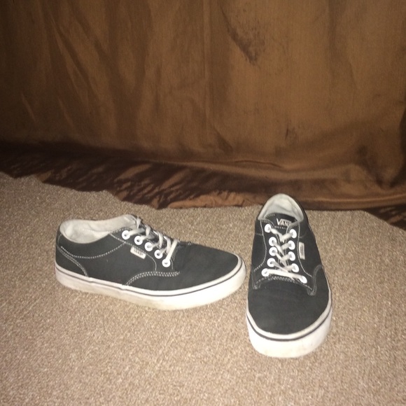 black/white vans