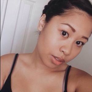 Meet your Posher, Chloe