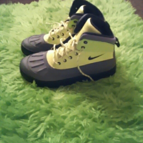 Nike boots