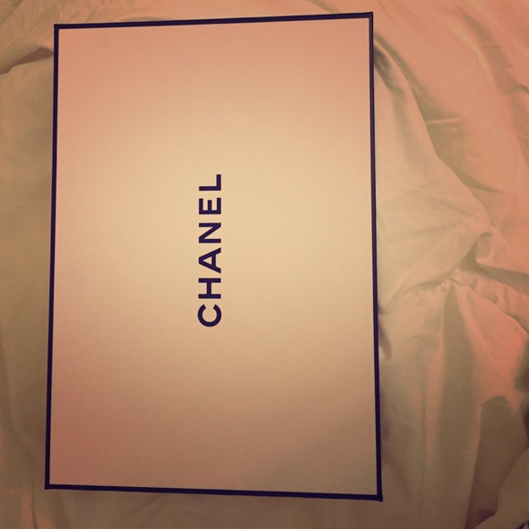 Chanel box