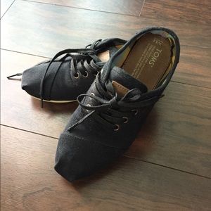 Toms canvas lace-ups