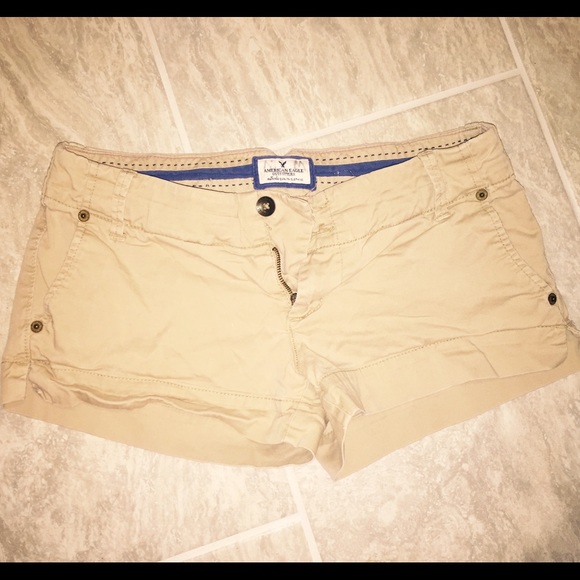 American Eagle Khaki shorts