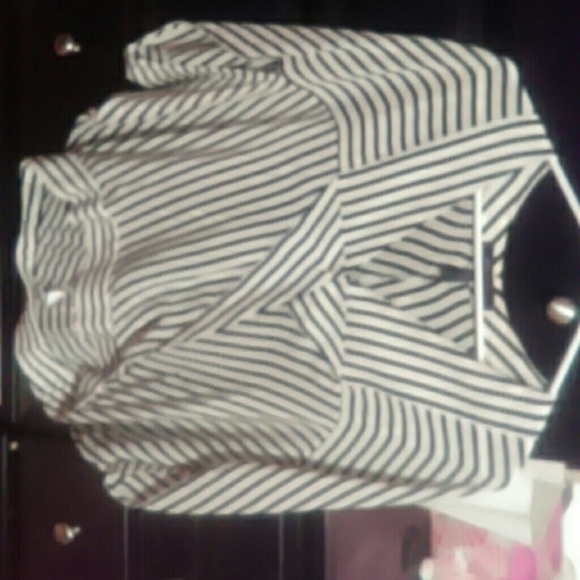 Optical illusion blouse