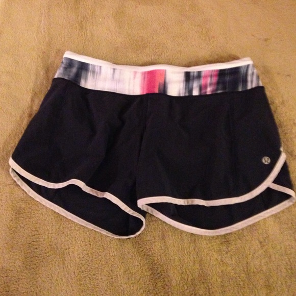 lululemon athletica Outerwear - Lululemon speed shorts size 6