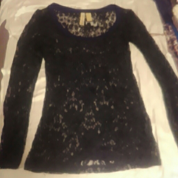 Long sleeve, lace shirt