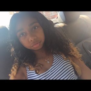 Meet your Posher, Denelle