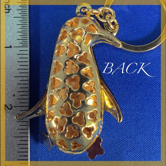 PENGUIN KEYCHAIN / BACKPACK CHARM           🎉HP🎉 - Picture 4 of 6