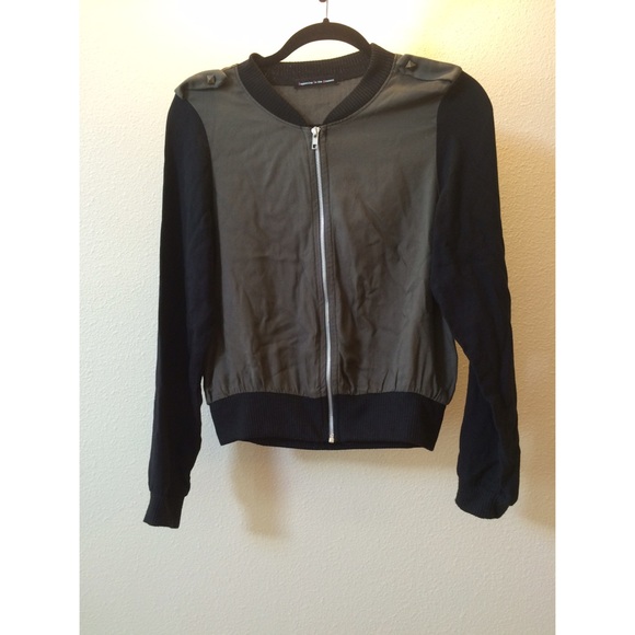 Light weight jacket