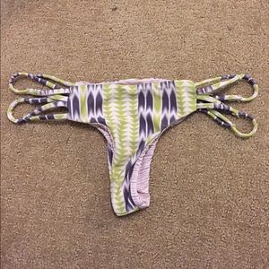 ACACIA Swimwear Maui Bottom in Arrow