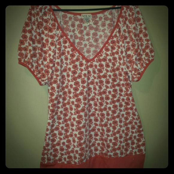 Women's floral top size 3xl.