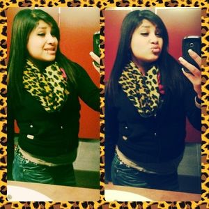 Meet your Posher, Esmeralda