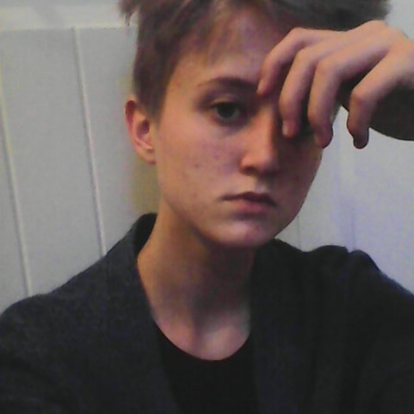 Meet your Posher, Laurel - Picture 1 of 1