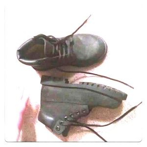 Black Timberland Boots