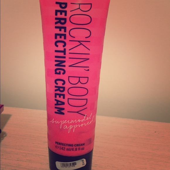 Victoria Secret Rockin' Body Perfecting Cream