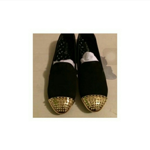 Black stud shoes
