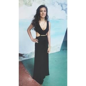 Meet your Posher, Alexandra