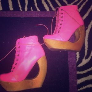🎀Hot Pink Wedges🎀