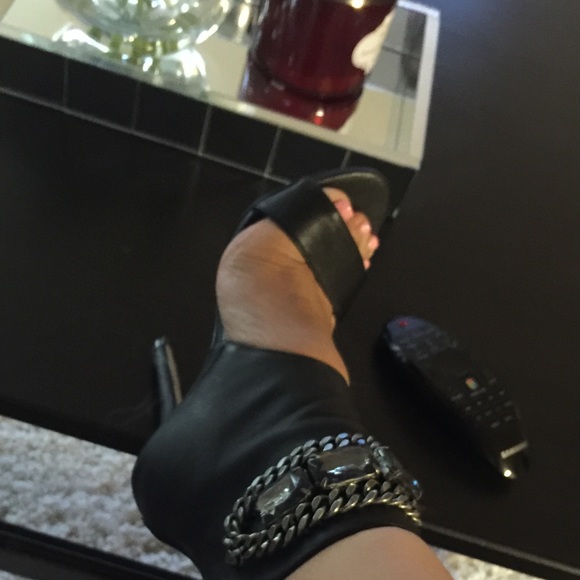 Bebe - Picture 4 of 4