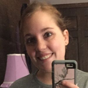 Meet your Posher, Abby