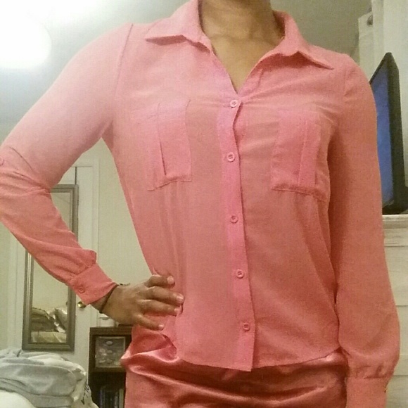 Salmon sheer button up