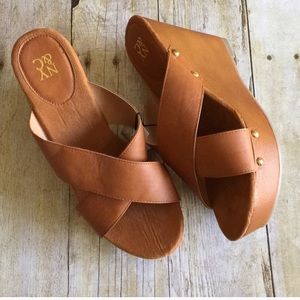 Beautiful brand new wedge!