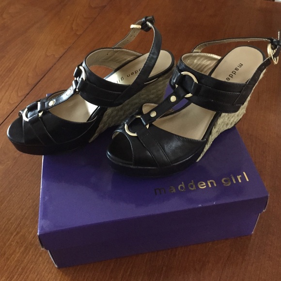 Women's wedge sandals