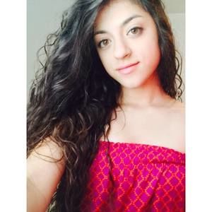 Meet your Posher, Andrea