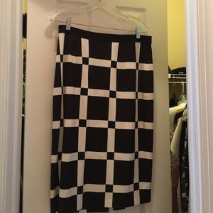 Cute black and white pencil skirt