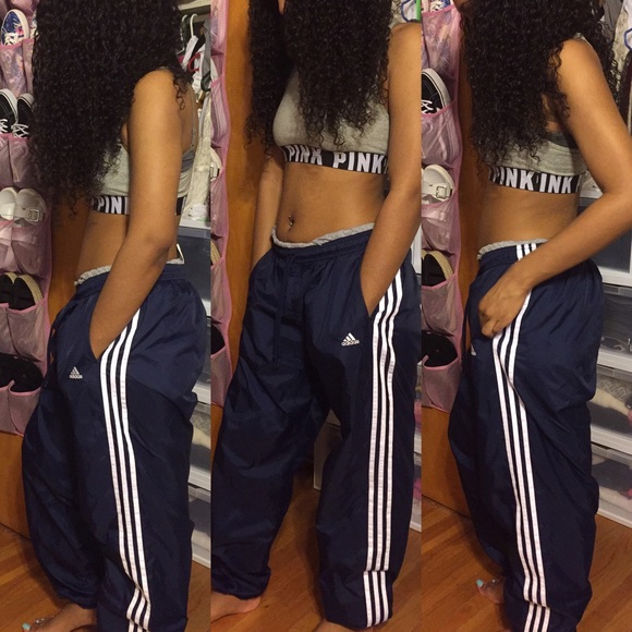🚫SOLD🚫 Vintage Adidas Windbreaker Pants (Navy/L)