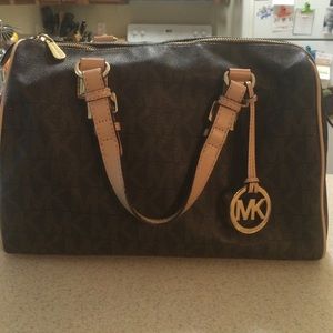 Michael Kors hand bag- NWOT