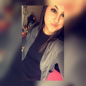 Meet your Posher, Mireya