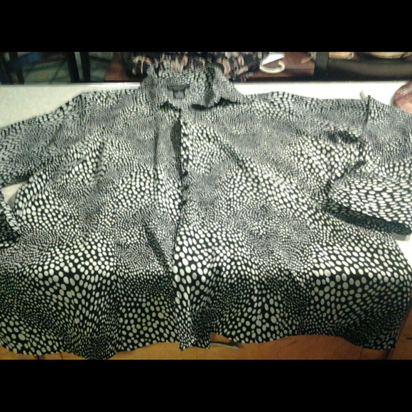 JENNIFER LLOYD WOMENS LONG SLEEVE TOP