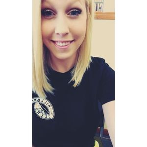 Meet your Posher, Makenzie