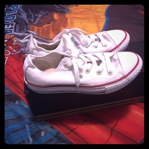 White converse youth size 1