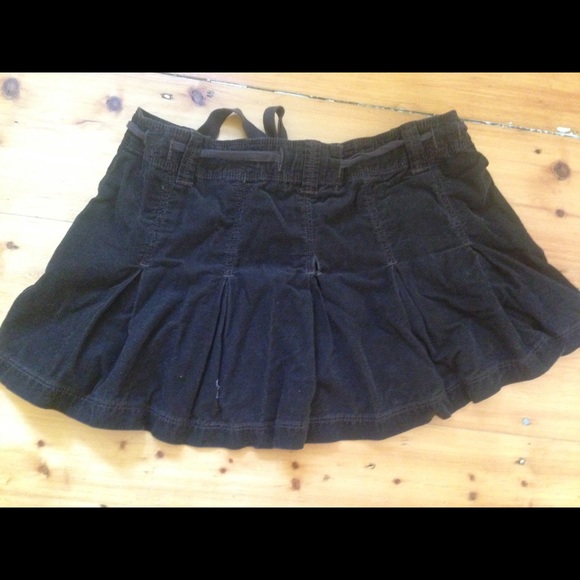 Corduroy A&F pleated mini - Picture 2 of 2