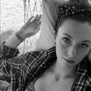 Meet your Posher, Sam