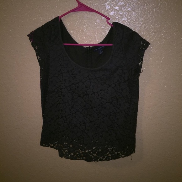 American Eagle Lace Top