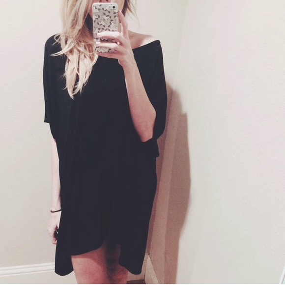 ❌sold❌ Black v neck shirt dress - Picture 2 of 3