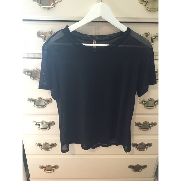 Emma & Sam mesh t shirt