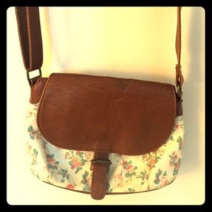 🚫SOLD🚫Floral and leather satchel