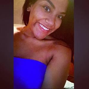 Meet your Posher, Adriana