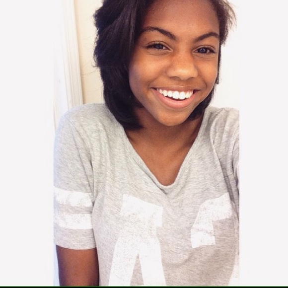 Meet your Posher, Camryn